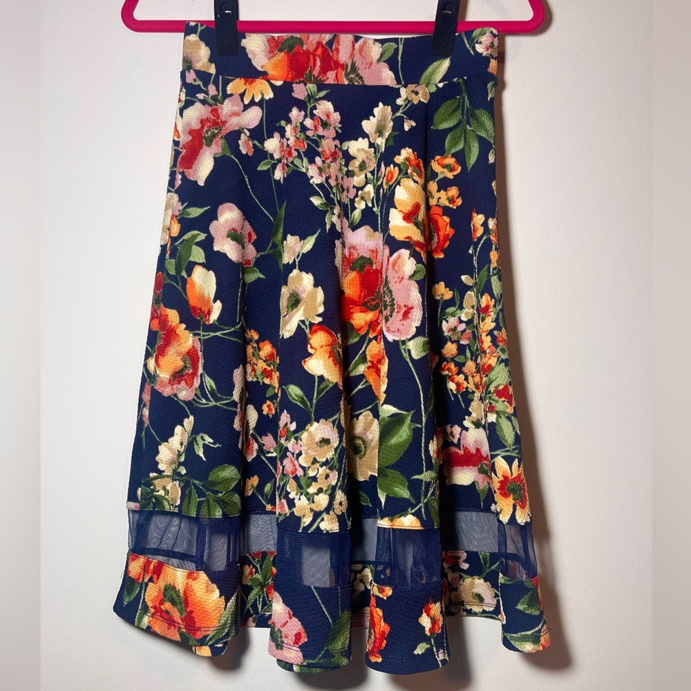 $$SOLD$$ Midi Skirt Women’s Navy Blue Floral Midi Skirt Size Small NWOT